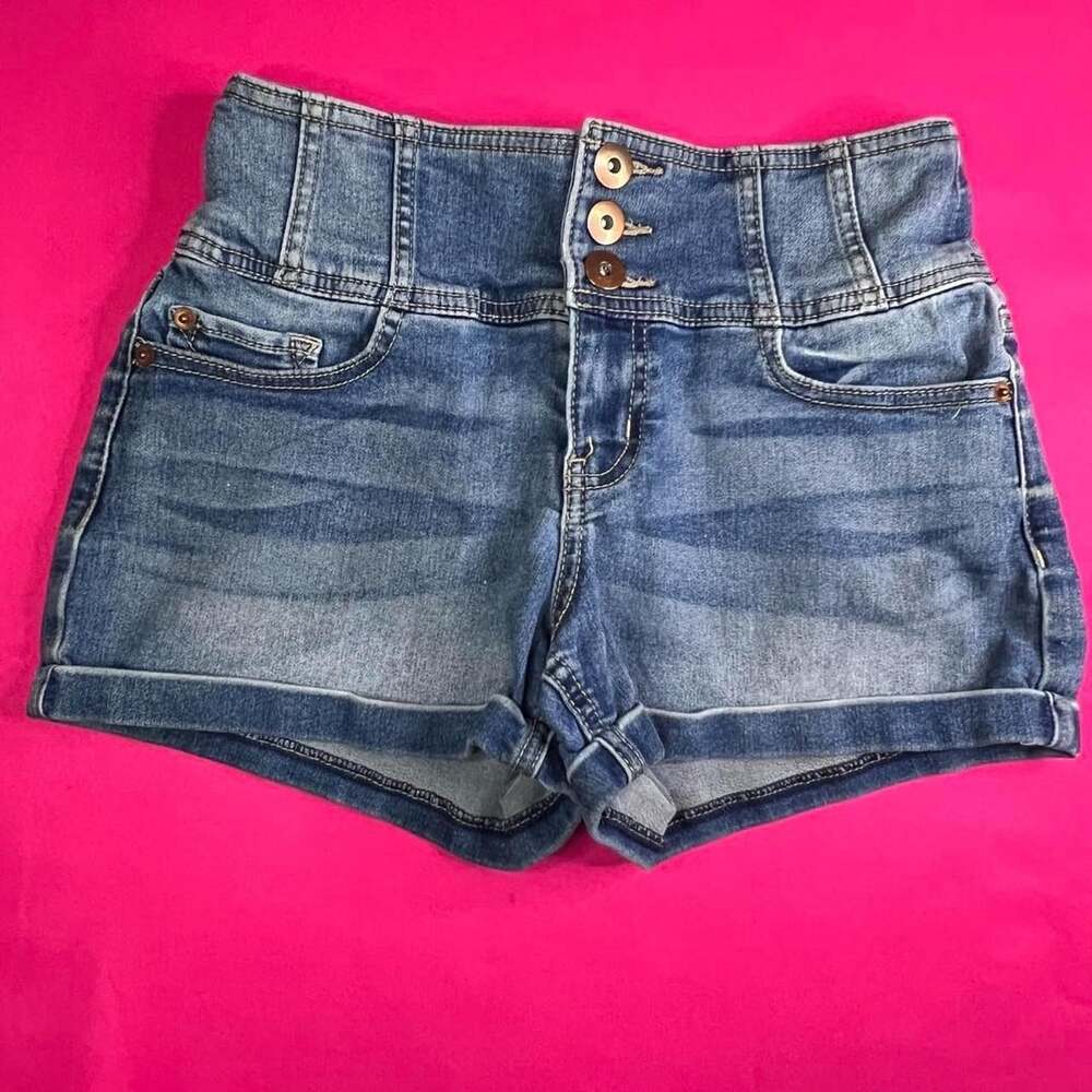 No Boundaries Denim Shorts Size 7 High Rise Triple Button